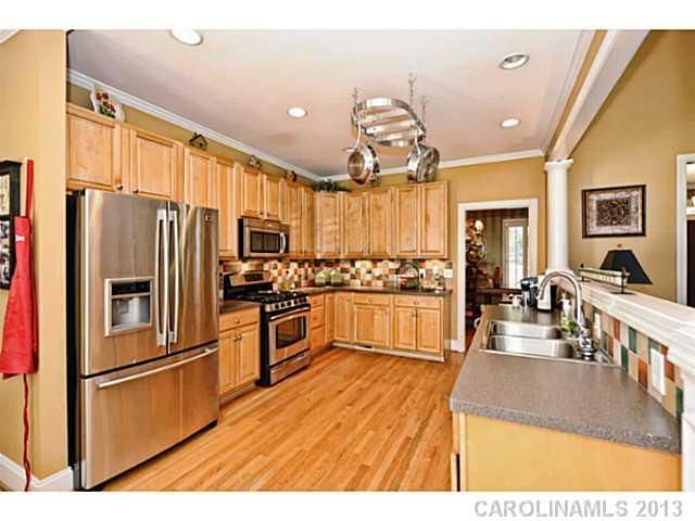 200 Cari Ln, Matthews, NC 28104