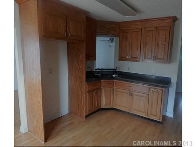 11225 Silver Glen Ln, Charlotte, NC 28262