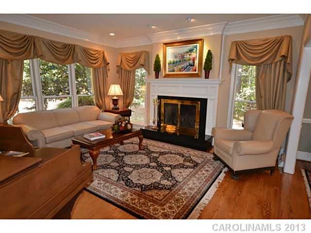 1840 Tanglebriar Ct, Matthews, NC 28104