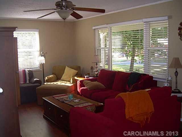 1322 E Cortland Rd, Charlotte, NC 28209