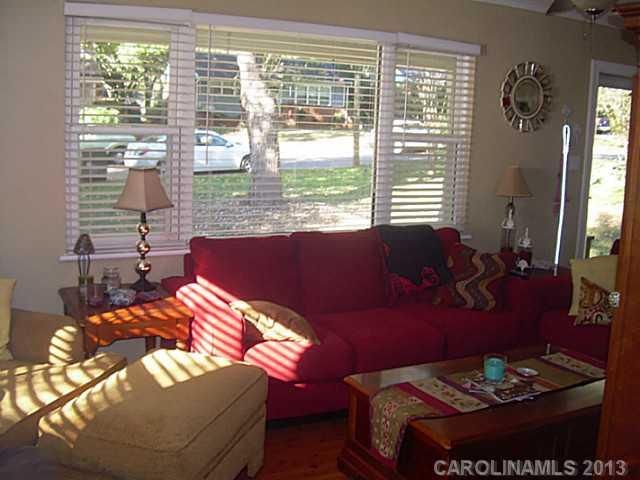 1322 E Cortland Rd, Charlotte, NC 28209