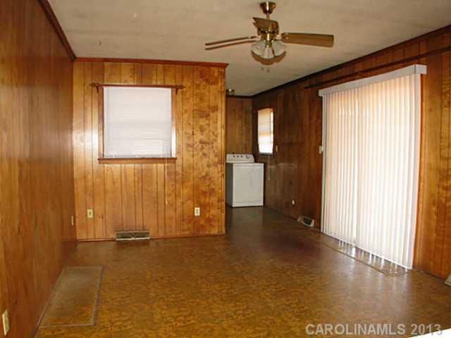 512 Enochville Ave, Kannapolis, NC 28081