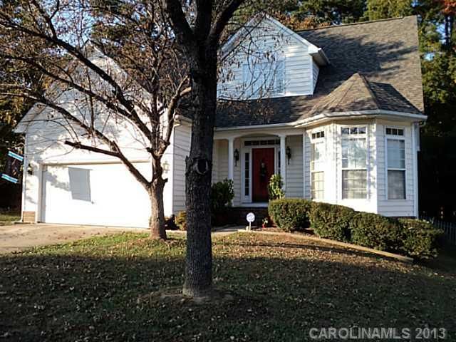 10013 Dauphine Dr, Charlotte, NC 28216