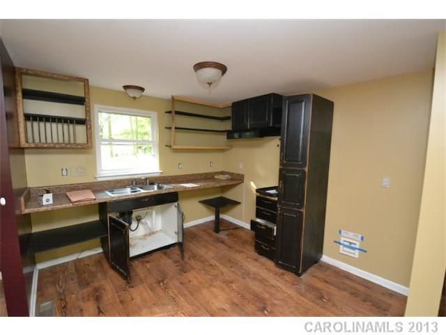 6221 Hickory Ridge Ln, Charlotte, NC 28227