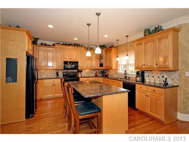 6622 Fox Ridge Cir, Davidson, NC 28036