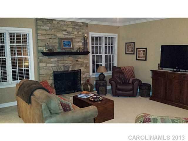 9608 Callis Ct, Harrisburg, NC 28075