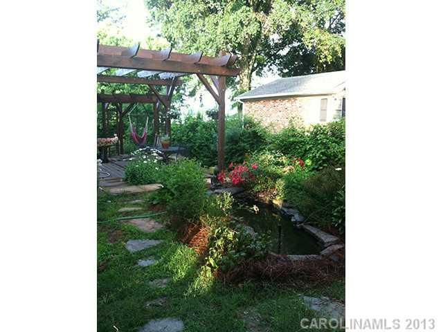 16732 Lake Shore Dr, Cornelius, NC 28031