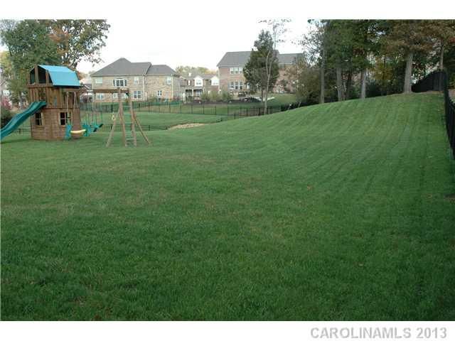 159 Sansome Rd, Mooresville, NC 28115