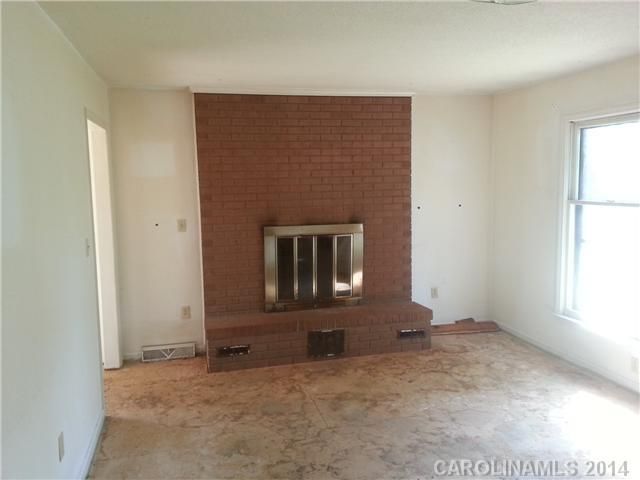 2027 Summit Ridge Ln, Kannapolis, NC 28083