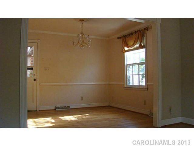 6607 Park South Dr, Charlotte, NC 28210