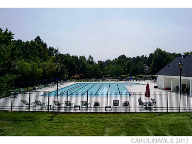 10313 Ainslie Ct, Charlotte, NC 28269