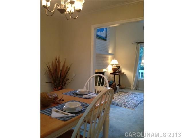 800 Brightmoor Dr, Matthews, NC 28105
