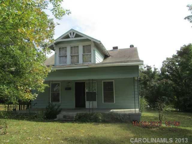 325 SW 26th St, Hickory, NC 28602