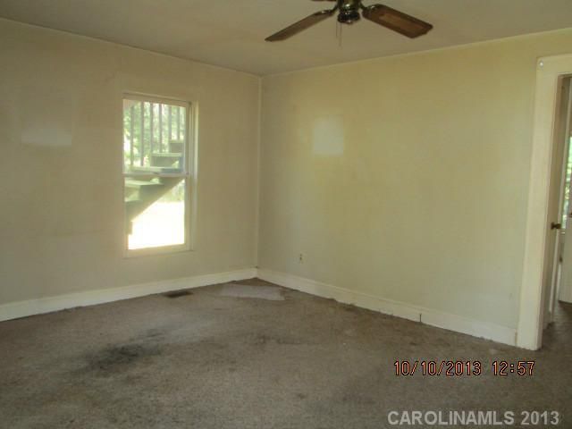 325 SW 26th St, Hickory, NC 28602