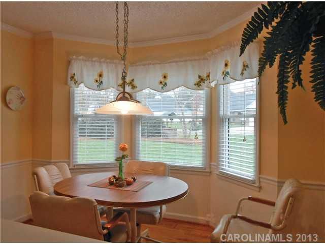 1912 Southridge Dr, Belmont, NC 28012