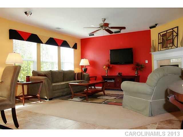 2115 Maple Tree Ct, Charlotte, NC 28214