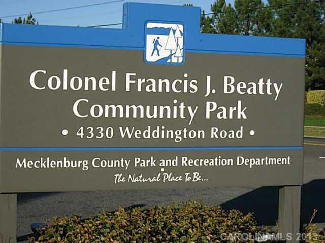 2655 Walker Rd, Matthews, NC 28105
