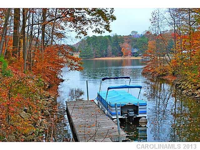 4384 Mayberry Ln, Sherrills Ford, NC 28673