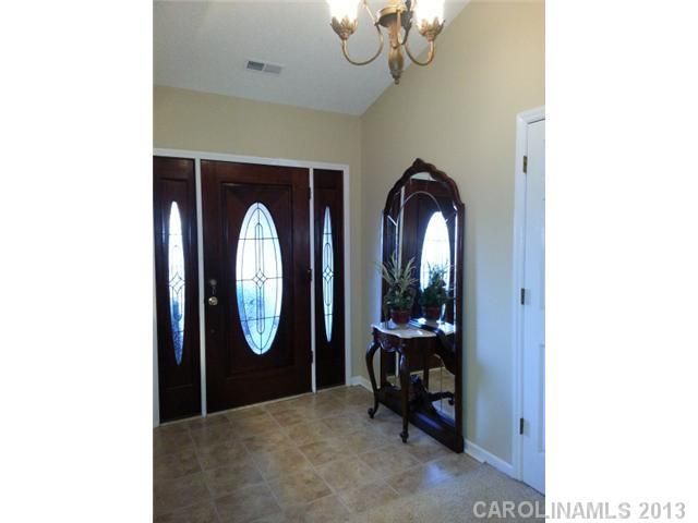 146 Villa Ln, Davidson, NC 28036