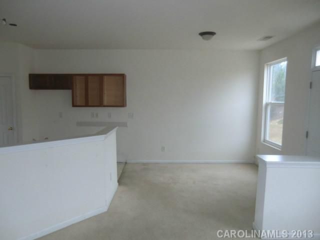 7937 Mossycup Dr, Charlotte, NC 28215