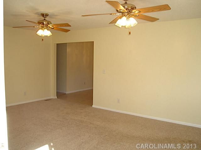 705 Trisha Rd, Blacksburg, SC 29702