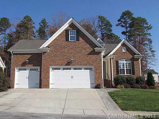 1219 NE 39th Ave, Hickory, NC 28601
