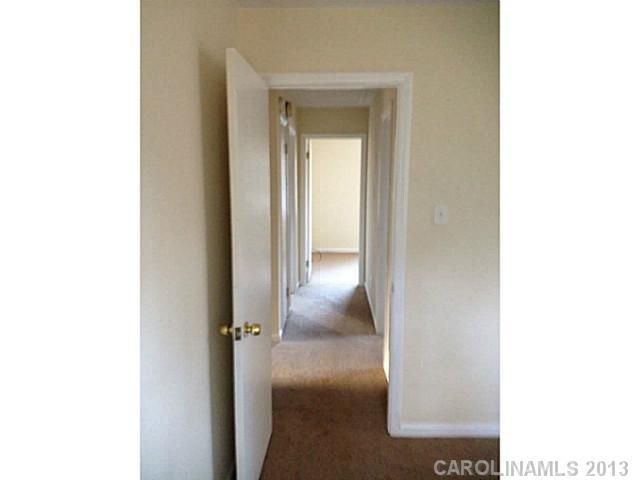 6210 Channing Ct, Charlotte, NC 28215