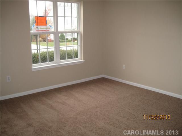 422 Glencrest Dr, Stanley, NC 28164
