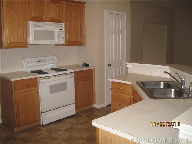 422 Glencrest Dr, Stanley, NC 28164
