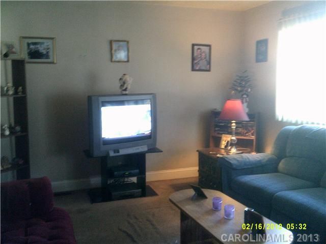 113 Tomberlin St, Mount Holly, NC 28120