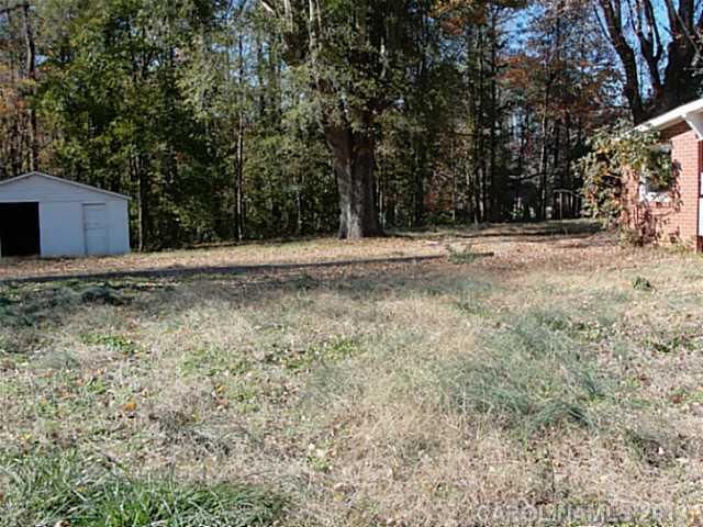 1303 Dover St, Kannapolis, NC 28081