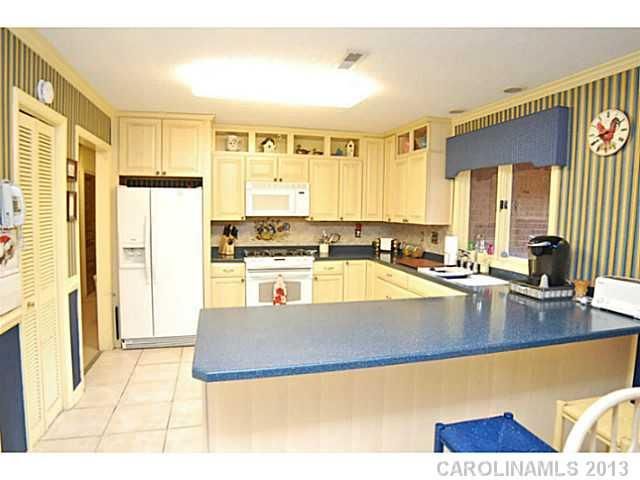 9828 Withers Rd, Charlotte, NC 28278