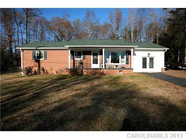 314 Meadowood Cir, Kannapolis, NC 28081