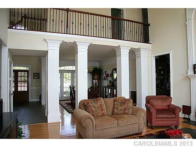 1016 Tomshire Dr, Gastonia, NC 28056