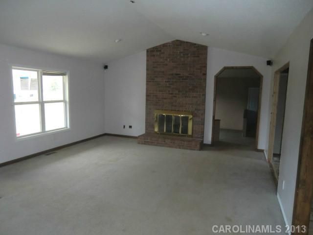 331 Duck Creek Rd, Troutman, NC 28166