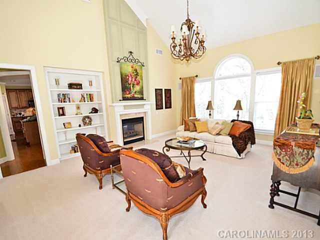537 Willow Brook Dr, Matthews, NC 28105