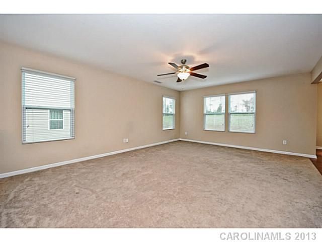 947 Pointe Andrews Dr #4, Concord, NC 28025
