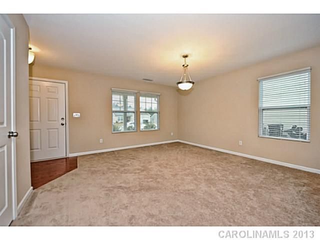 947 Pointe Andrews Dr #4, Concord, NC 28025