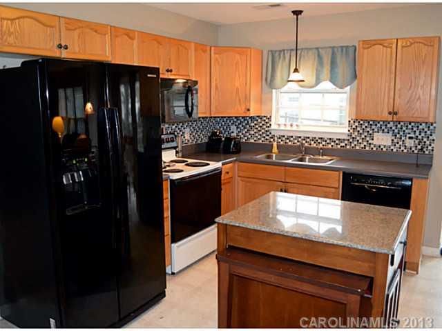 115 Hartine Ct, Mooresville, NC 28115