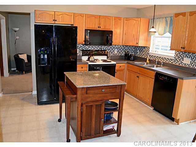 115 Hartine Ct, Mooresville, NC 28115