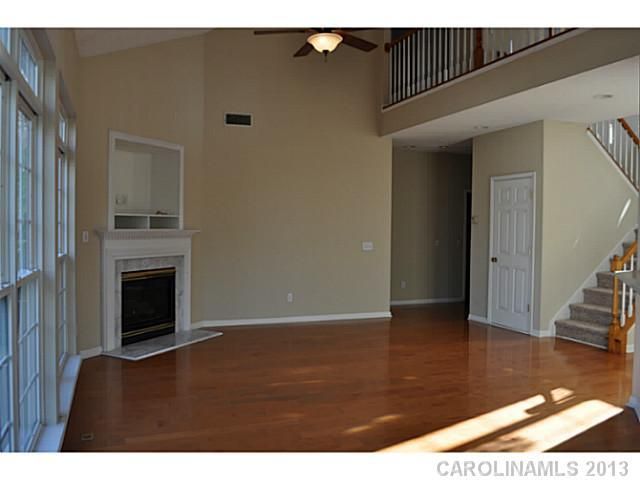128 Foxtail Dr, Mooresville, NC 28117