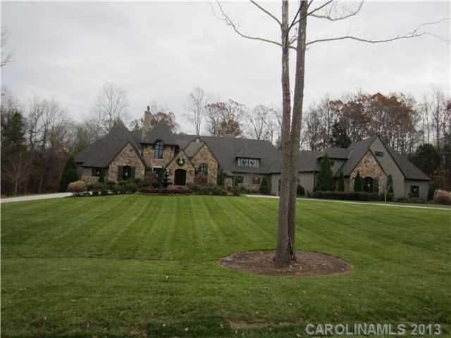 8618 Arbor Oaks Cir, Concord, NC 28027