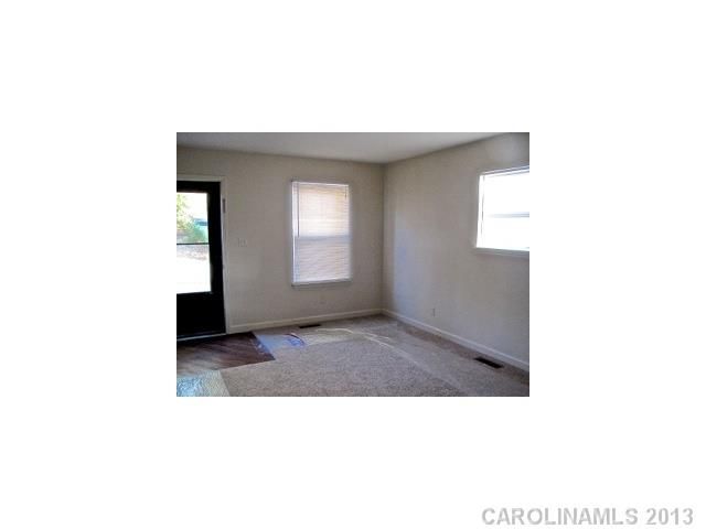 648 Gentle Breeze Dr, Charlotte, NC 28273