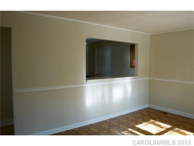 1112 Balthis Dr, Gastonia, NC 28054
