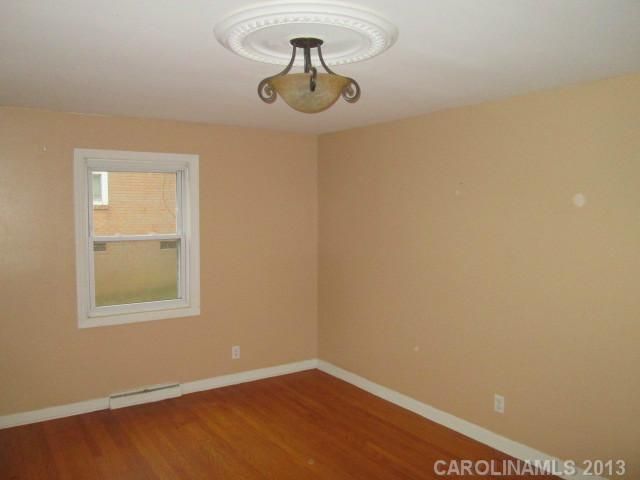3508 Stonehaven Dr, Charlotte, NC 28215