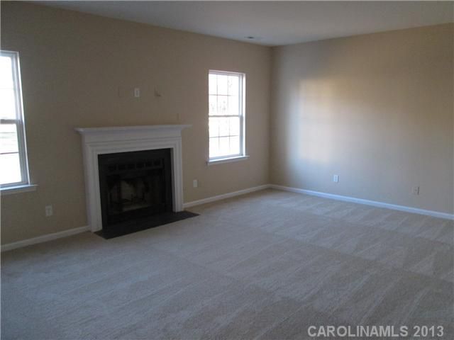 1825 Independence Dr, Kannapolis, NC 28081