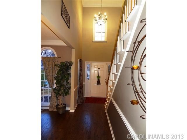 8424 Tonawanda Dr, Charlotte, NC 28277
