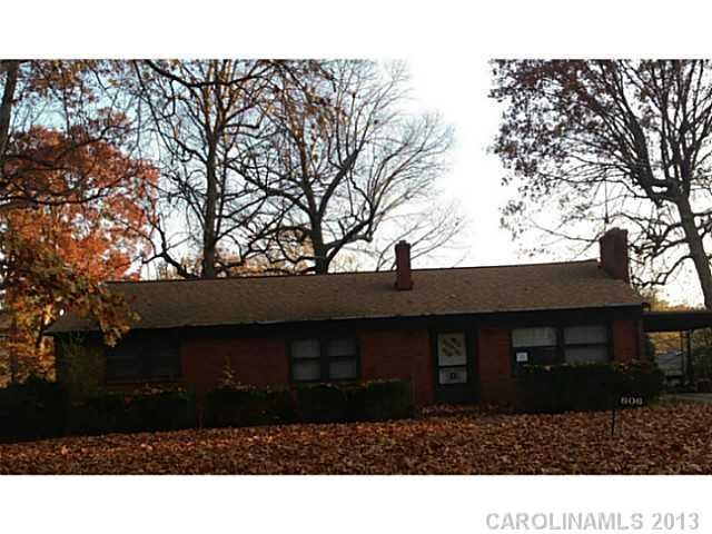 806 E Front St, Statesville, NC 28677