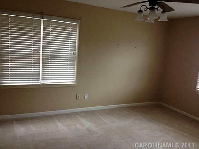 1427 Moorecrest Pl, Kannapolis, NC 28081