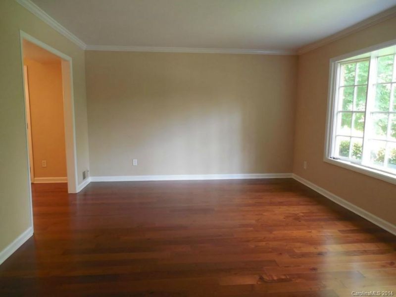 3949 Riverbend Rd, Charlotte, NC 28210